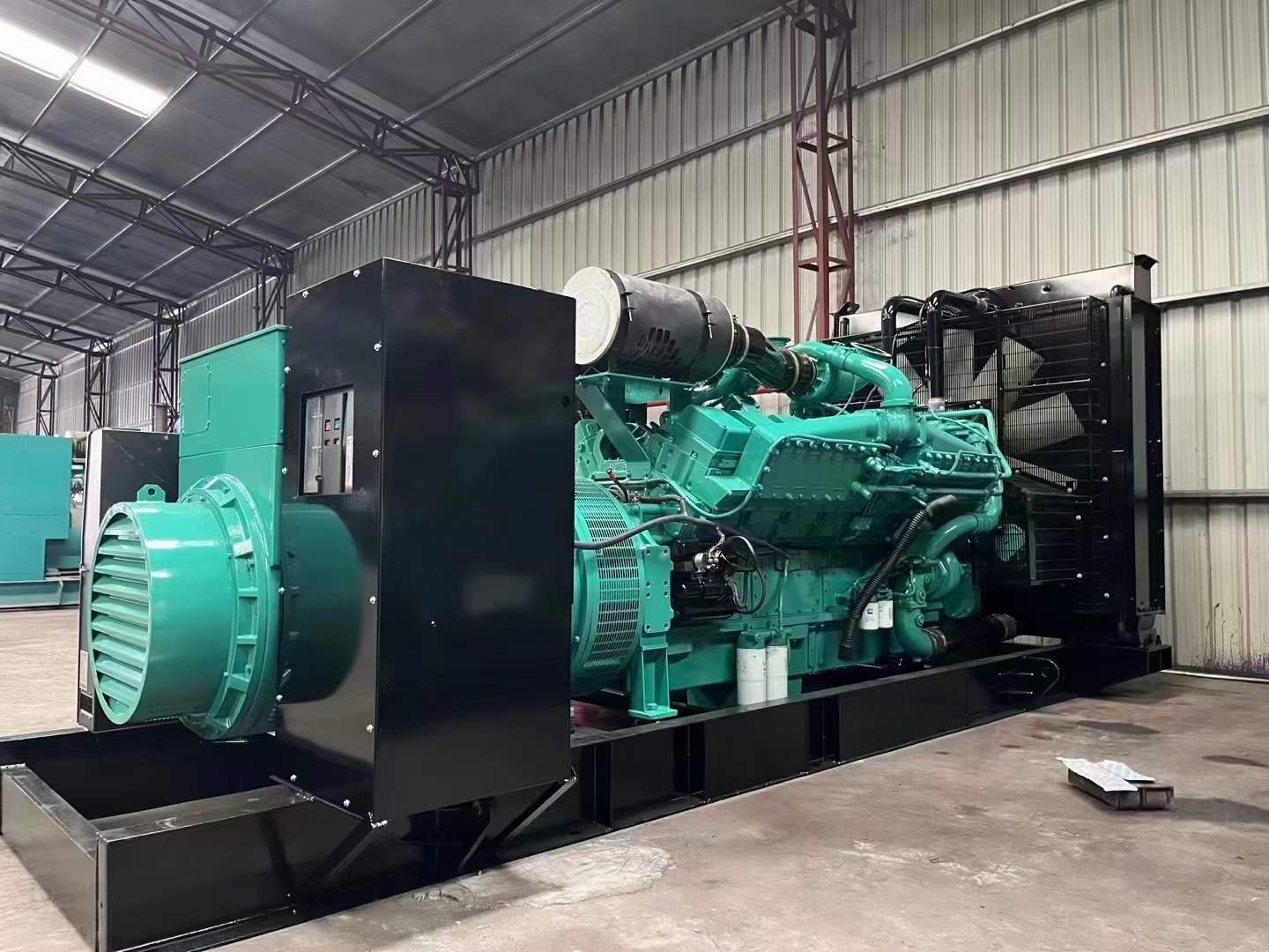 曲周如何降低 800kW 柴油发电机输出电流的波动？
