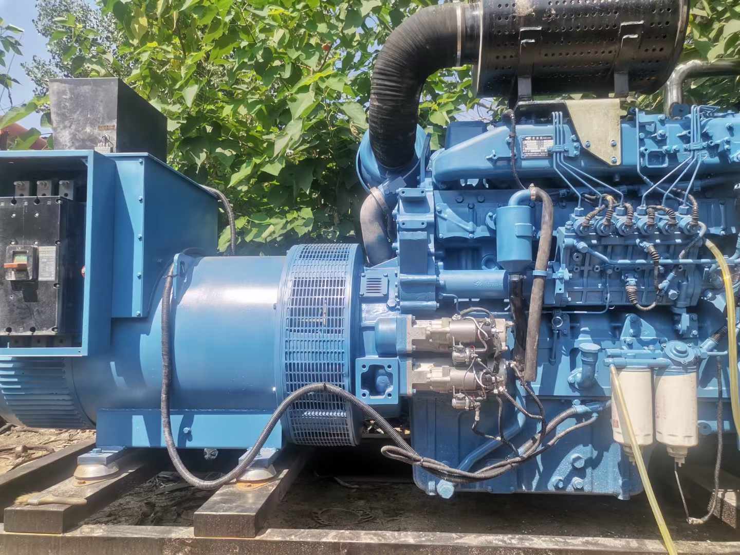 曲周详细说明降低 800kW 柴油发电机输出电流波动的方法